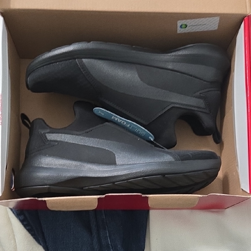 Puma Woman's Black Sneakers
